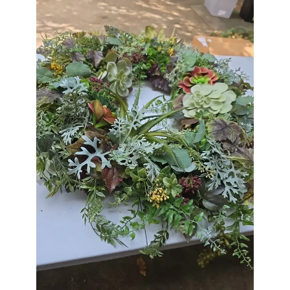 Succulent Green Wreath Eucalyptus 30